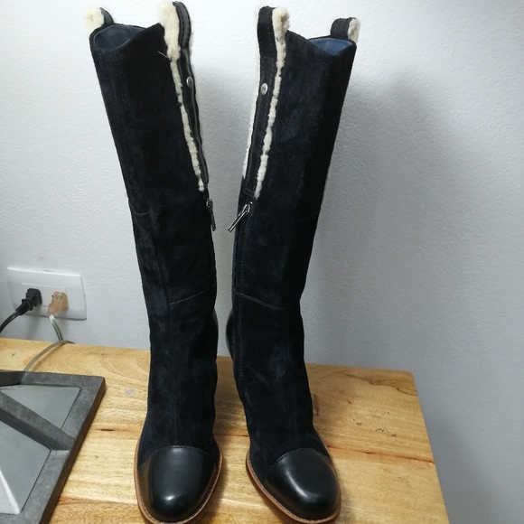 Ugg boots - Picture 10 of 12